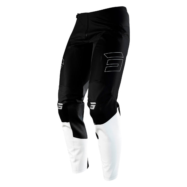 calcas-contact-shelly-left