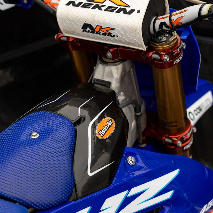 tampa-do-filtro-ar-twin-air-powercover-yamaha-yz-250f-450f-2024-2025_0001_action